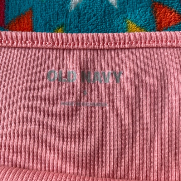 old navy crop top - Picture 3 of 3